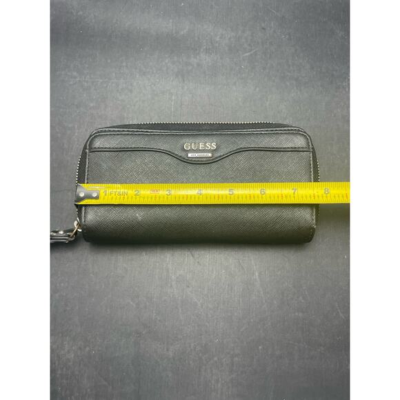 Black Guess Zip Up Wallet Wristlet - Picture 6 of 7